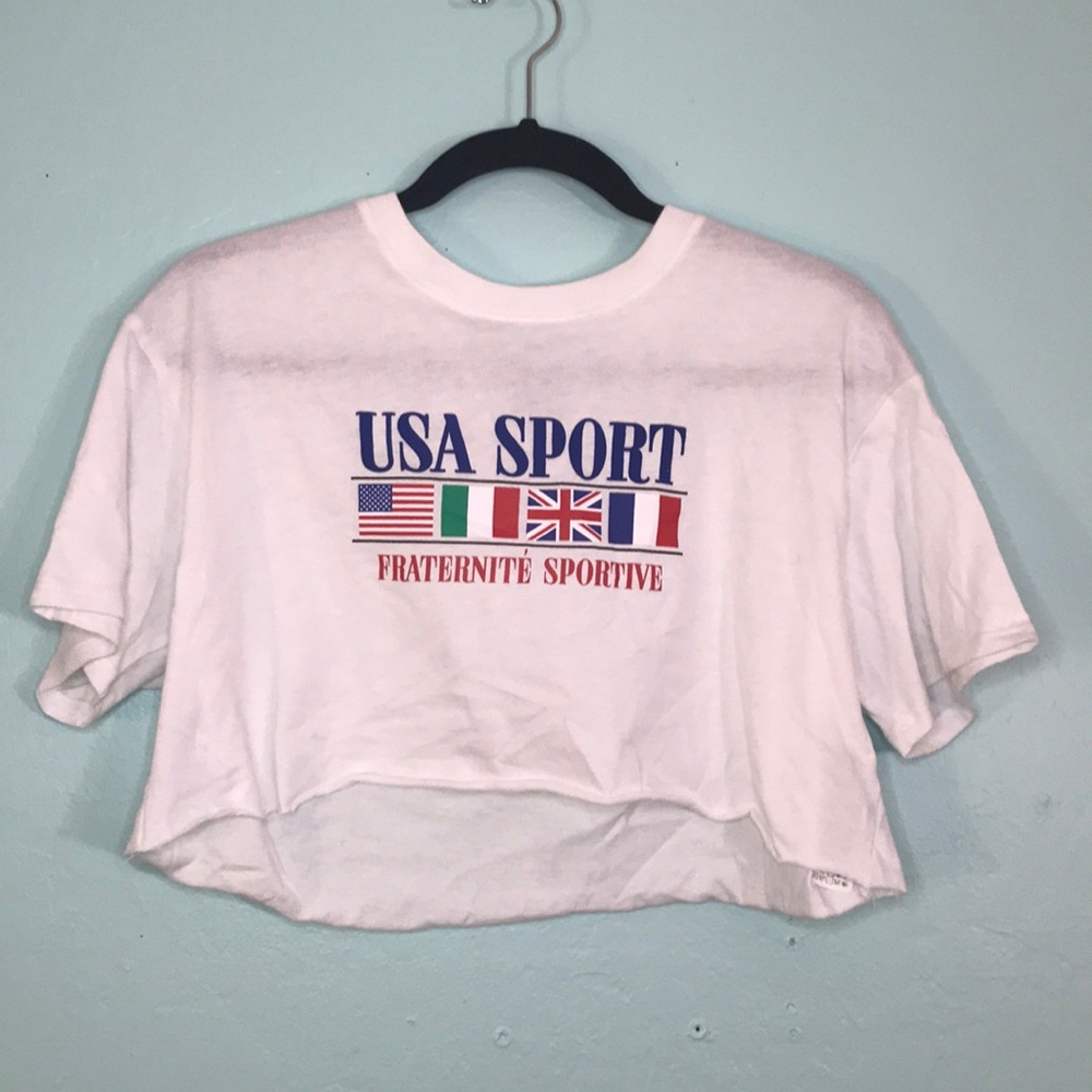 ✨Forever 21 “USA SPORT” Cropped Tee✨